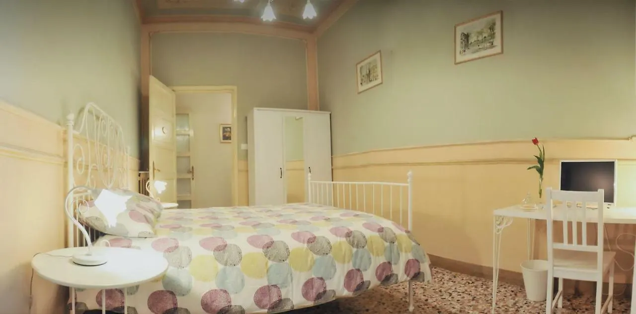 B&B Al Diecisette Catania Bed and breakfast